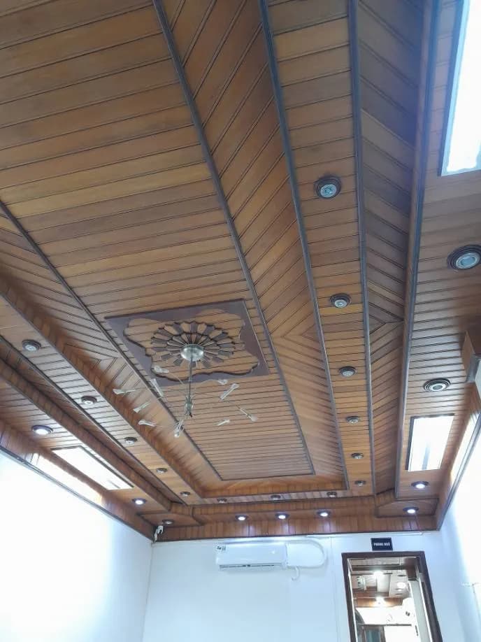 Sau khi hoàn thành sửa máy lạnh treo tường tại TPHCM — thợ PHẨM MẠNH