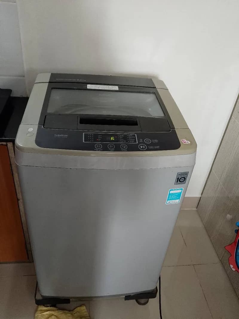 Sau khi hoàn thành sửa máy giặt lồng đứng LG tại Phường Tân Hưng, Quận 7 — thợ Phạm Ngọc Duy