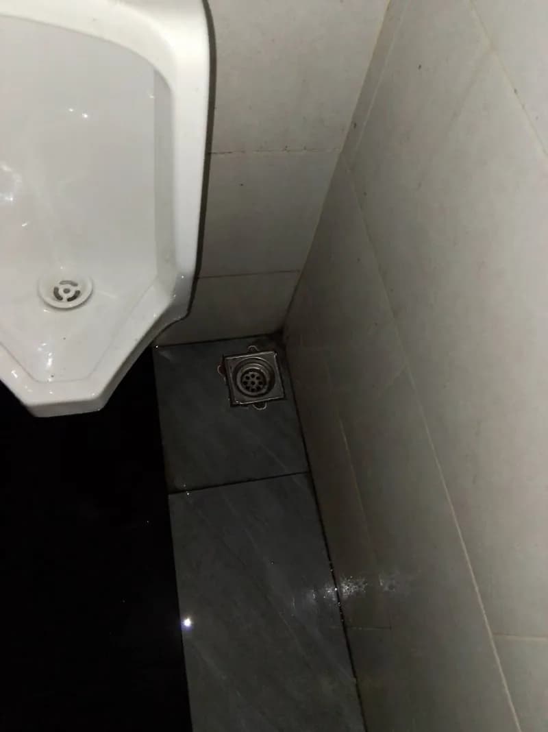 Thông tắc đường ống thoát nước sàn và thay phễu inox TPHCM tại TPHCM