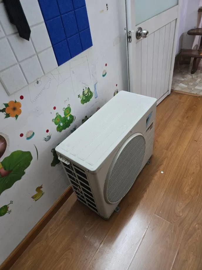Trước sửa: Dịch vụ tháo dỡ máy lạnh Daikin chuyên nghiệp tại TPHCM tại TPHCM — thợ Lê Hữu Lộc