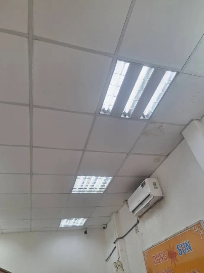 Sau khi hoàn thành sửa máy lạnh treo tường DONG SUN tại P.HCM, Quận 5 — thợ Trần Quốc Đông