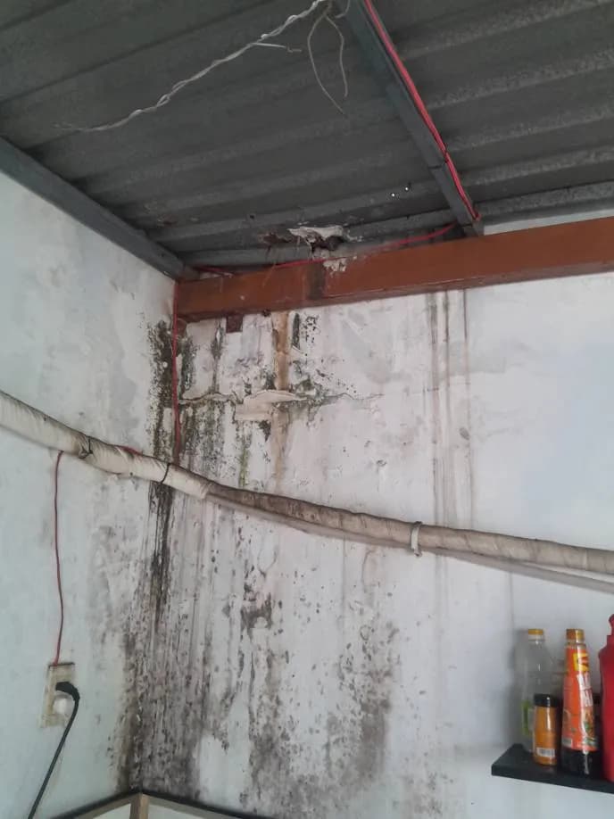Chống thấm tường bếp và điểm tiếp giáp mái tôn tại TPHCM tại TPHCM