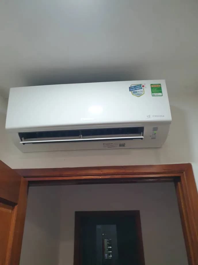 Trước sửa máy lạnh treo tường Daikin tại Phú Nhuận — thợ Đặng Anh Huy