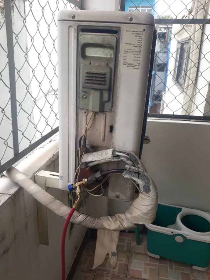 Nạp gas và hàn xì tán máy lạnh Toshiba tại Quận 11 tại Quận 11
