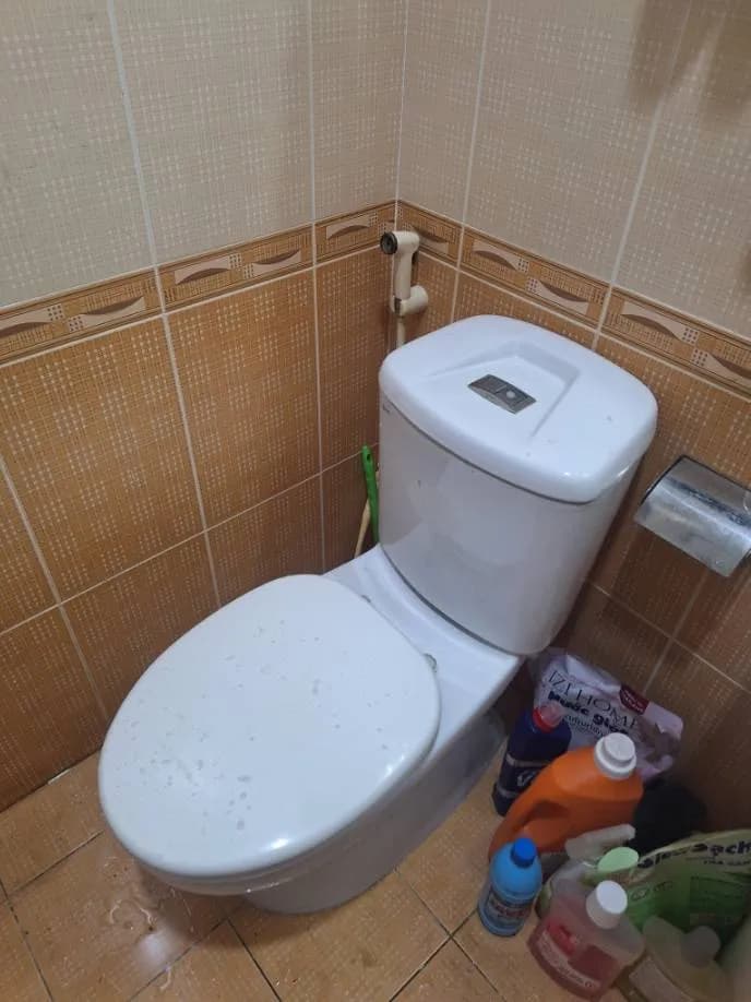 Sau khi hoàn thành sửa bồn cầu tại Quận 7 — thợ Trần Quốc Đông