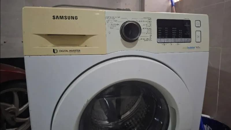 Trước sửa máy giặt cửa ngang Samsung tại TPHCM — thợ Lê Hữu Lộc