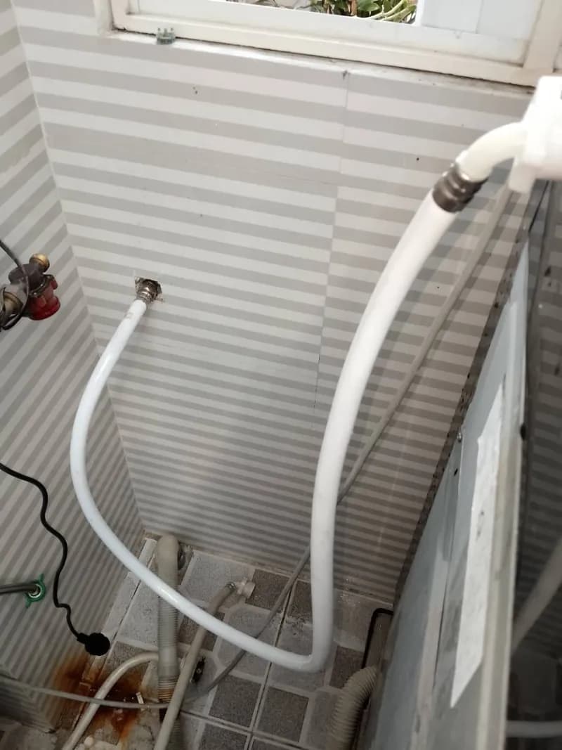 Thay dây cấp nước máy giặt bị rò rỉ tại Quận 4 tại Quận 4