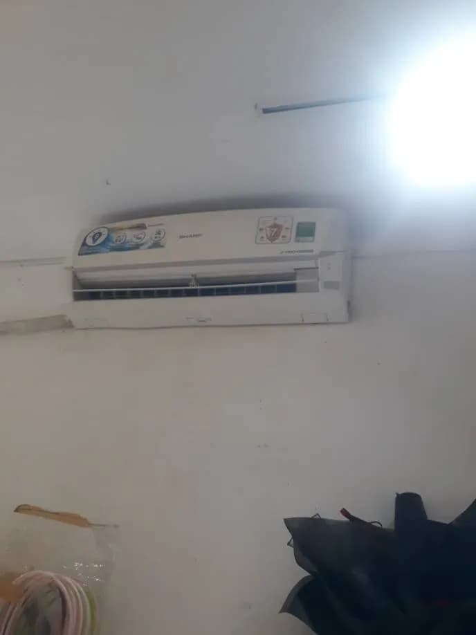 Sau khi hoàn thành sửa máy lạnh treo tường Sharp tại Quận 3 — thợ Đặng Anh Huy