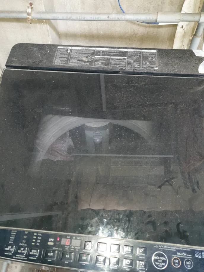 Trước sửa máy giặt cửa trên Toshiba tại TPHCM — thợ Lê Hữu Lộc