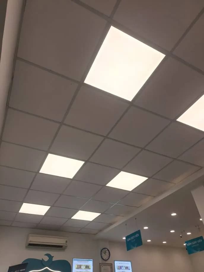 Sau khi hoàn thành sửa đèn LED âm trần Philips tại TPHCM — thợ Trần Quốc Đông
