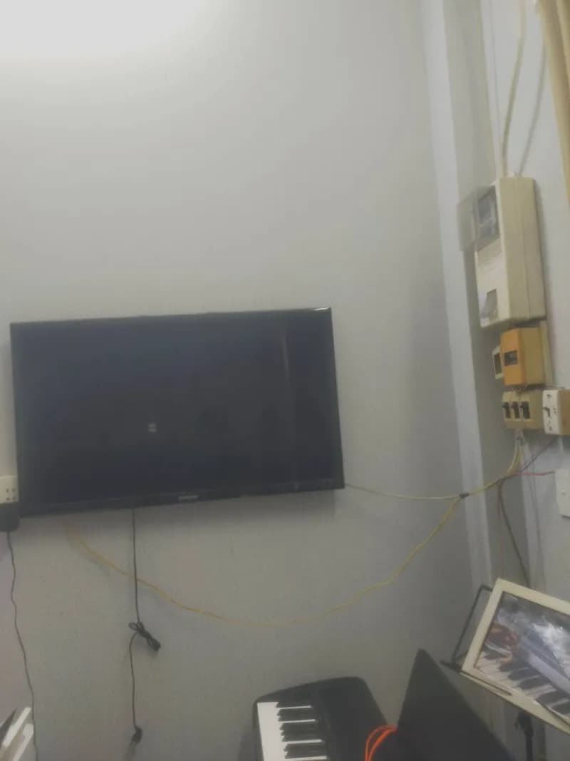 Trước sửa đèn tuýp LED tại Bình Thạnh — thợ Trần Lào