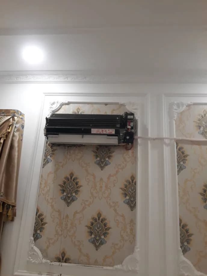 Vệ sinh thông tắc máng thoát nước và nạp gas máy lạnh Quận 7 tại Quận 7