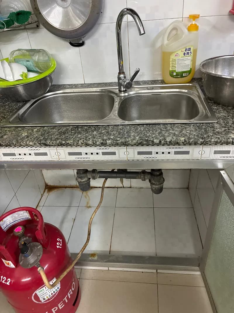 Trước sửa đường ống nước Bình Minh tại TPHCM — thợ Dương Oai