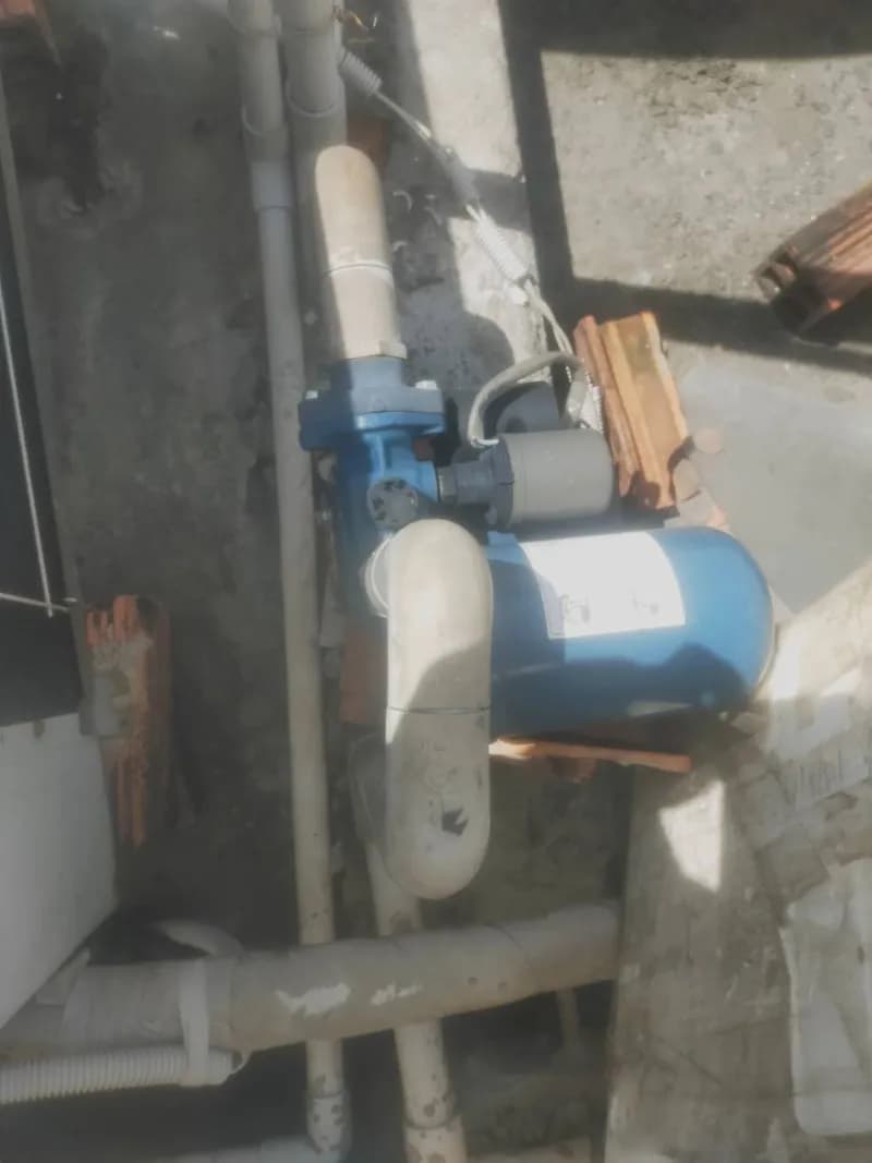 Trước sửa máy bơm nước tăng áp tại Phường Bình Lợi Trung, Bình Thạnh — thợ Dương Oai