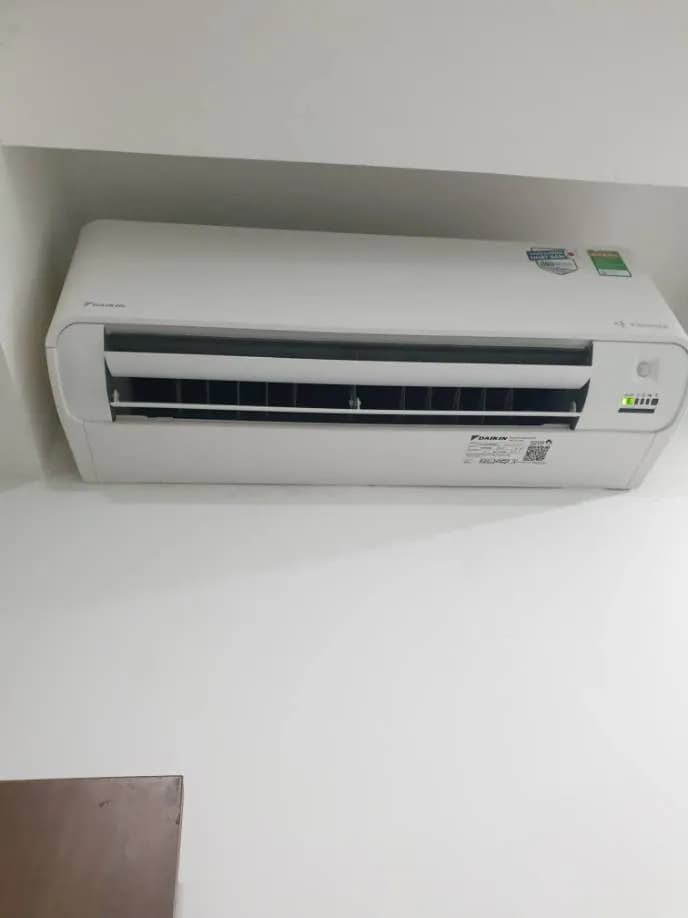 Sau khi hoàn thành sửa máy lạnh treo tường Daikin tại Quận 8 — thợ Phan Chí Tâm (5 sao)