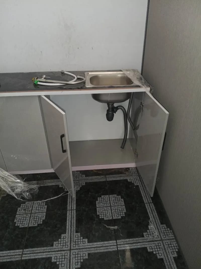Trước sửa bồn rửa chén tại Quận 10 — thợ Trần Ngọc Tùng