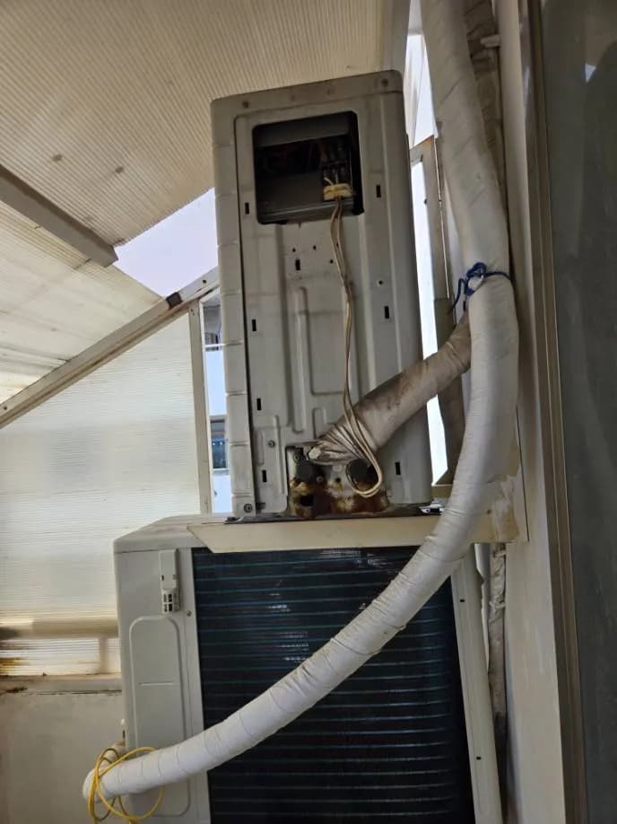 Trước sửa máy lạnh treo tường Daikin tại TPHCM — thợ Lê Hữu Lộc