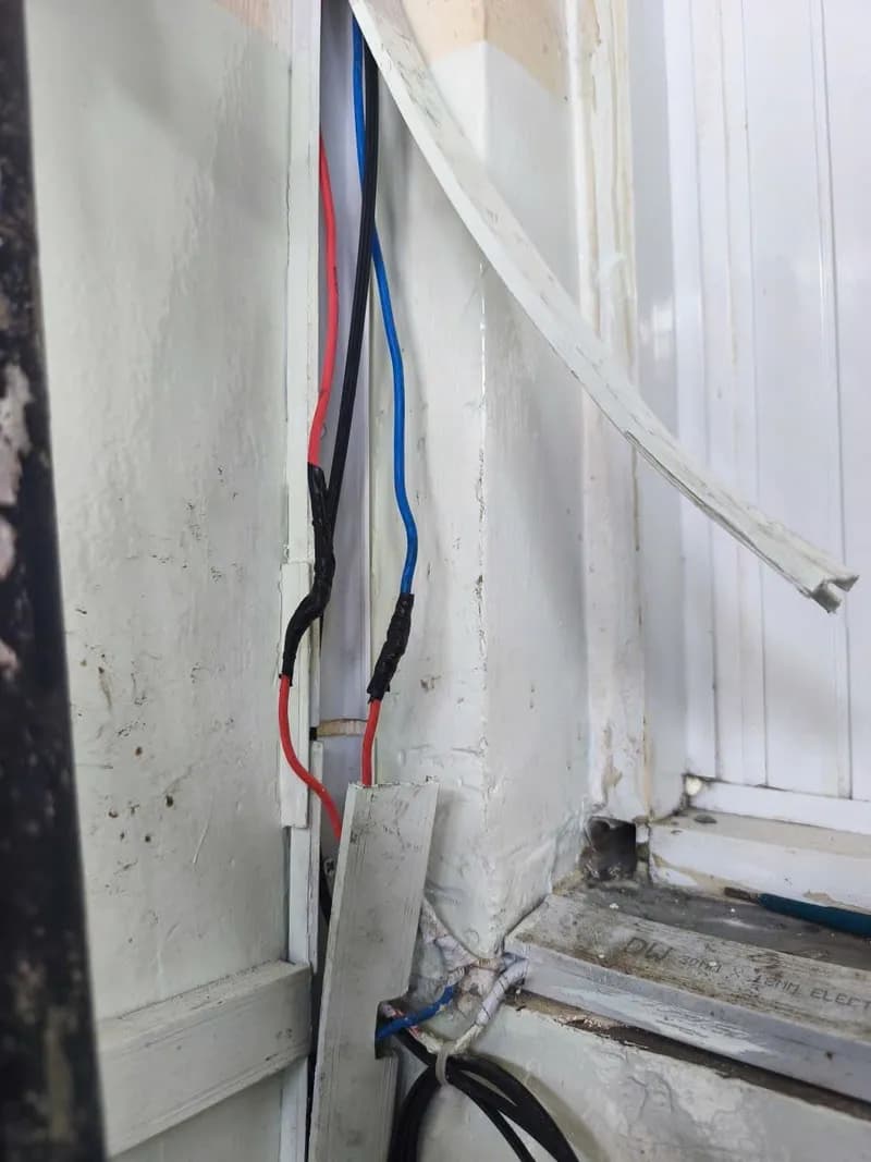Trước sửa đường dây điện tại phường Hòa Bình thành phố Hồ Chí Minh, Bình Thạnh — thợ Bùi Văn An