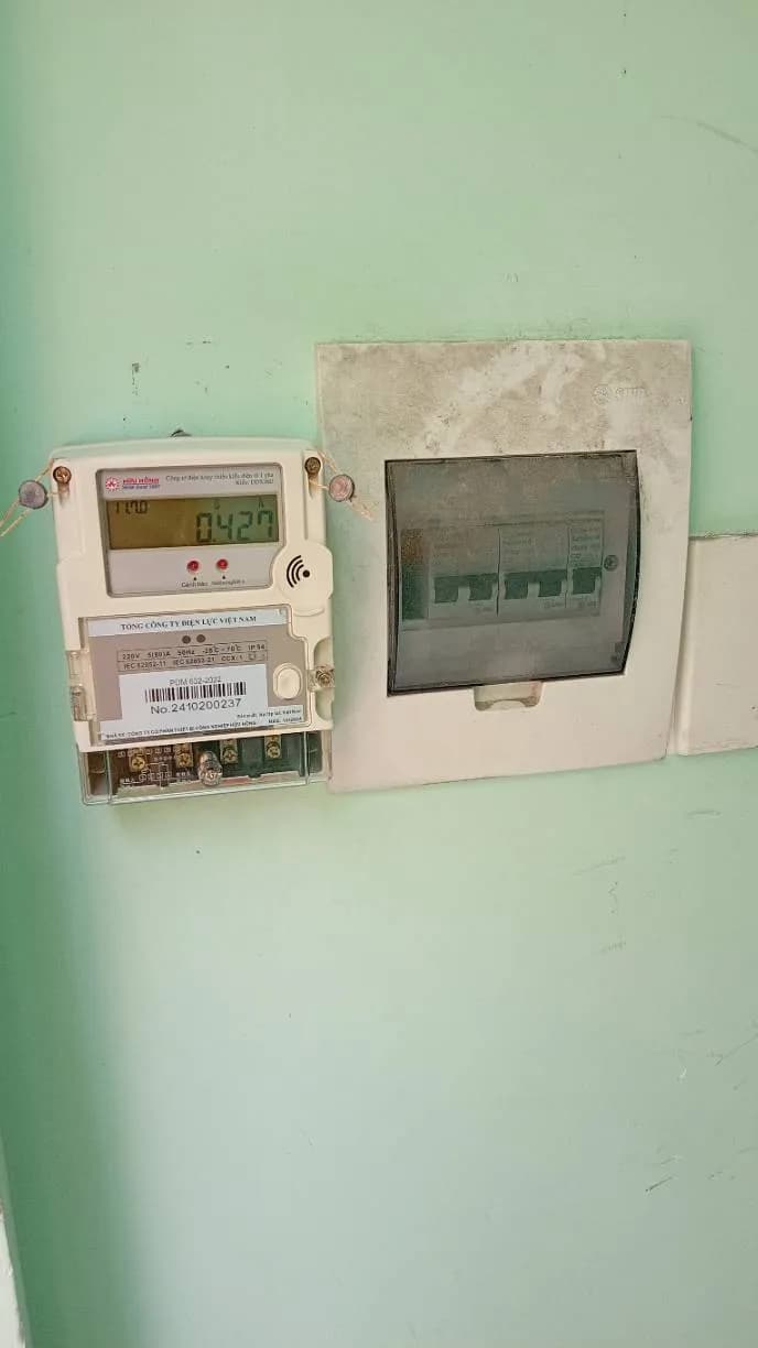 Lắp đặt đồng hồ điện và aptomat bảo vệ tại TPHCM tại phường bảy Hiền, Tân Bình