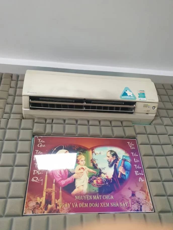 Trước sửa máy lạnh treo tường Daikin tại Phú Nhuận — thợ Phan Chí Tâm