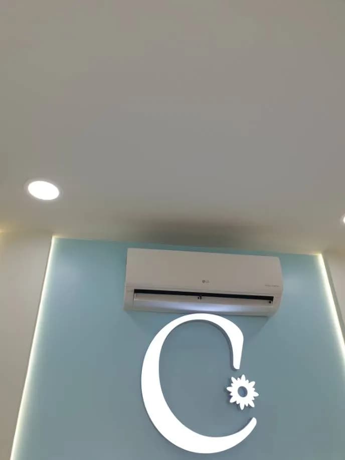 Sau khi hoàn thành sửa máy lạnh treo tường LG tại Phường Tân Định, Quận 1 — thợ Phan Chí Tâm