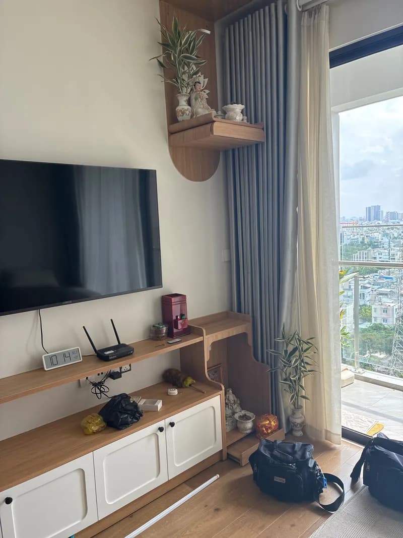 Trước sửa đèn tại Bình Tân — thợ Dương Oai