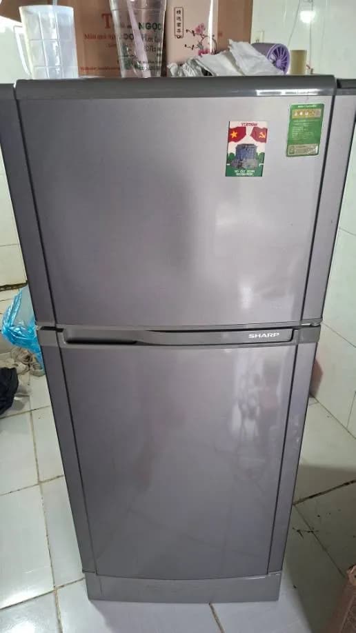 Sau khi hoàn thành sửa tủ lạnh Sharp tại Phường Tây Thạnh, Tân Phú — thợ Nguyễn Thanh Tiến