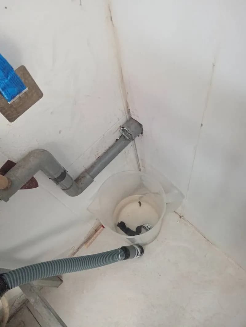 Trước sửa đường ống thoát nước Bình Minh tại Quận 6 — thợ Võ Hồng Hải