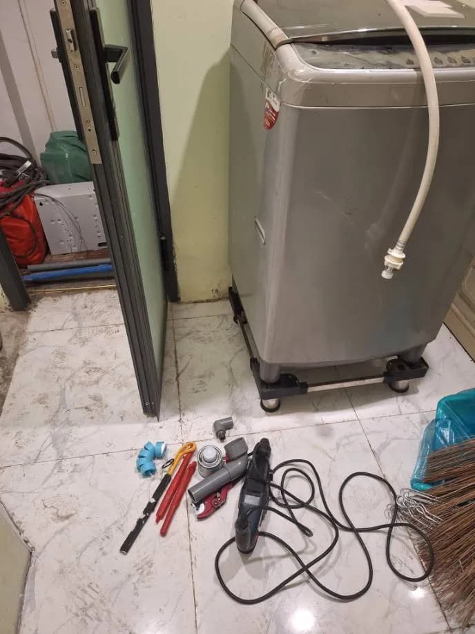 Trước sửa máy giặt cửa trên tại Quận 4 — thợ Trần Quốc Đông