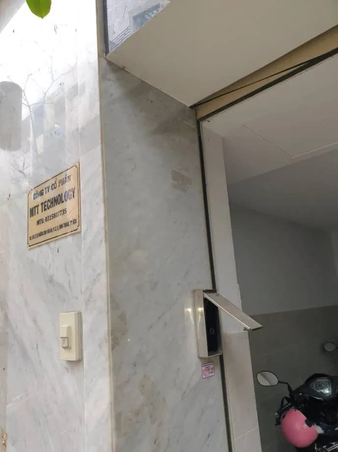 Trước sửa máy lạnh treo tường tại TPHCM — thợ Phan Chí Tâm