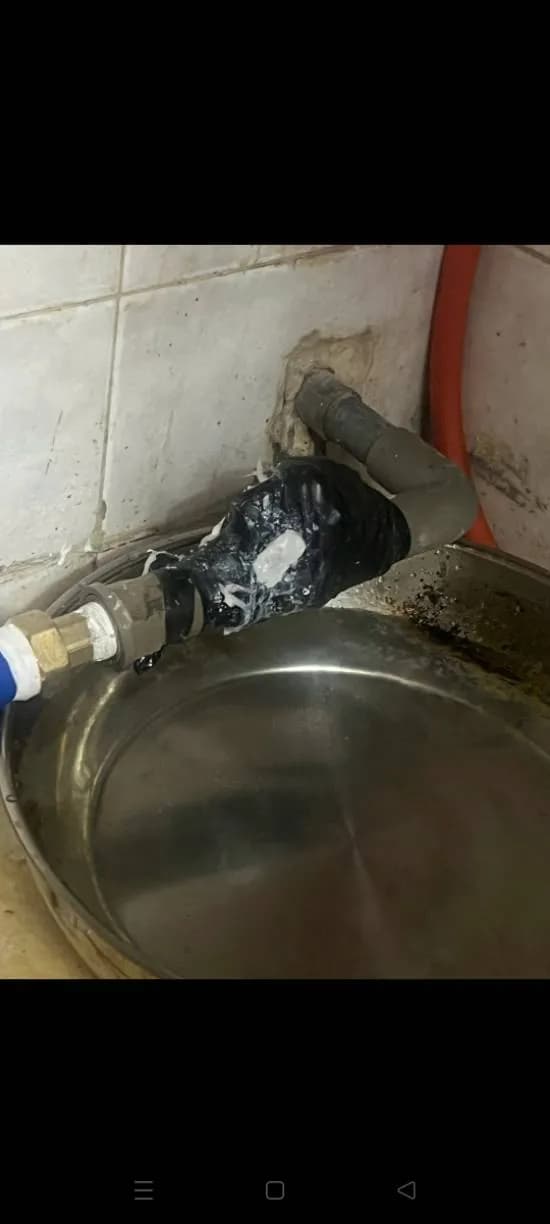 Trước sửa đường ống nước tại TPHCM — thợ Lê Đăng Tuấn