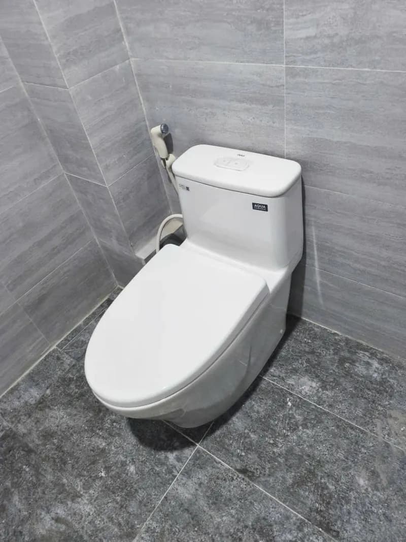 Lắp đặt bồn cầu INAX trọn gói tại quận Bình Tân tại Bình Tân