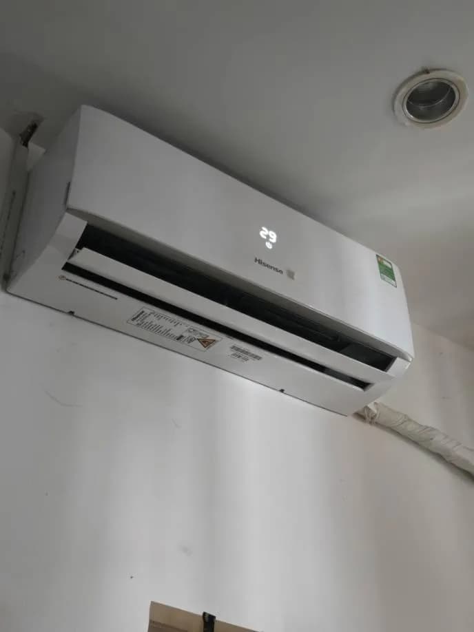Vệ sinh máy lạnh Hisense treo tường tại quận Bình Thạnh giá rẻ tại Bình Thạnh