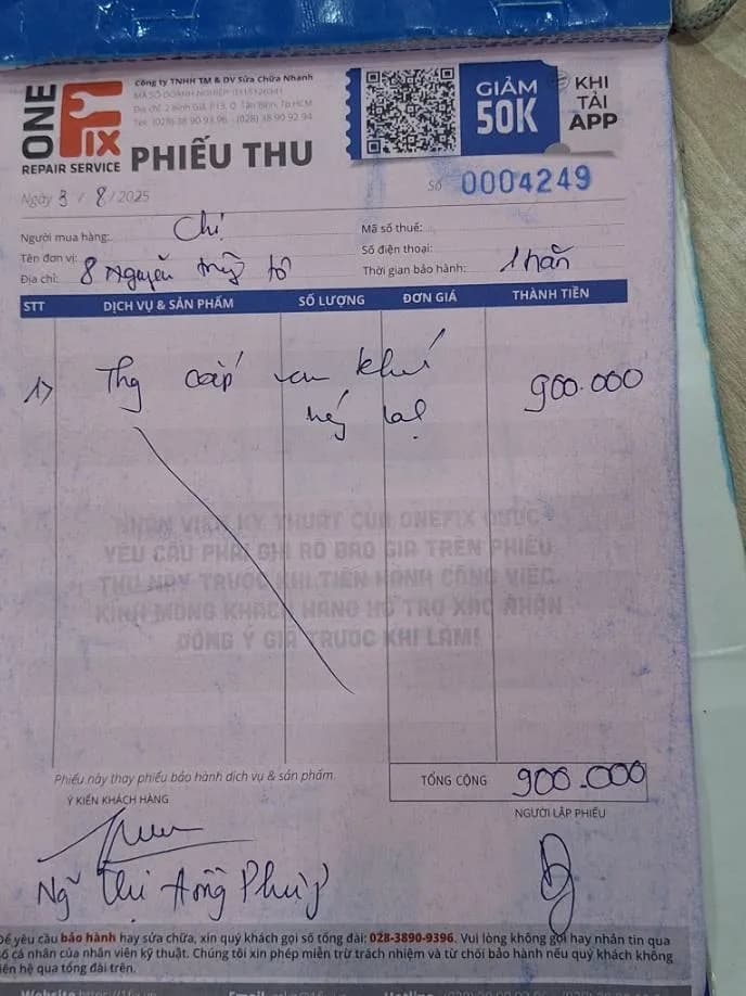Sau khi hoàn thành sửa máy nước nóng Ferroli tại Quận 4 — thợ Trần Quốc Đông