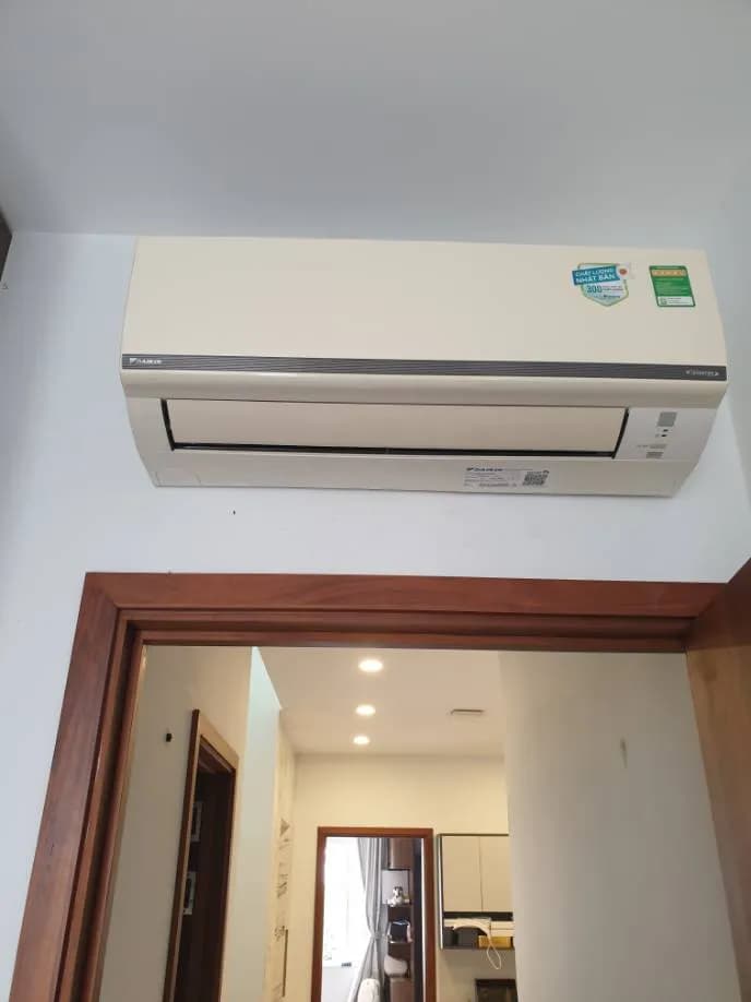 Sau khi hoàn thành sửa máy lạnh treo tường Daikin tại Bình Chánh — thợ Phan Chí Tâm