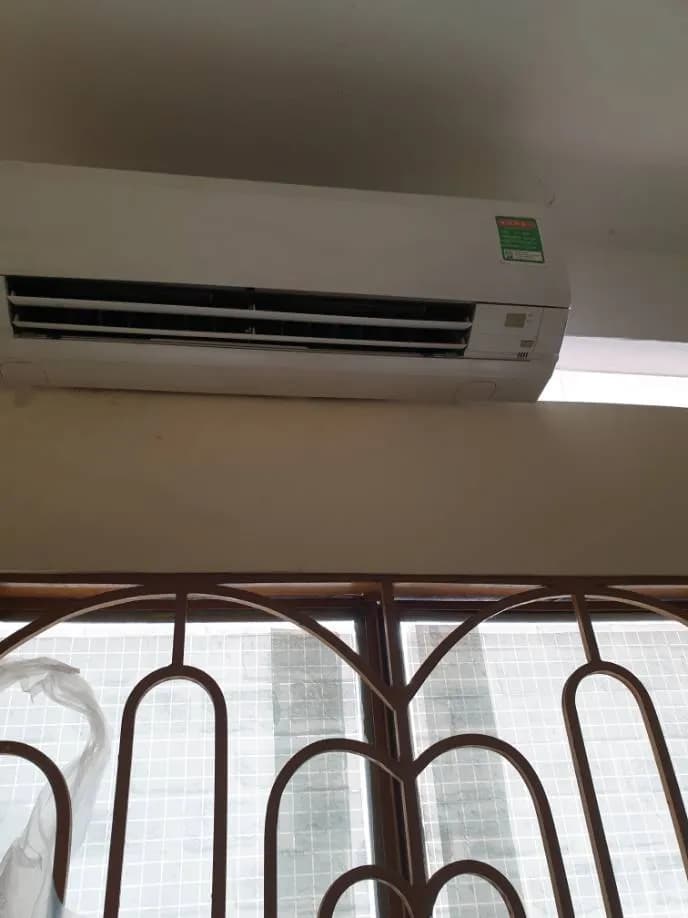 Sau khi hoàn thành sửa máy lạnh treo tường tại phường Bình Thạnh, Bình Thạnh — thợ Phan Chí Tâm