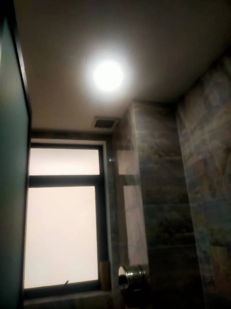 Sau khi hoàn thành sửa đường ống nước tại TPHCM — thợ Lê Đăng Tuấn