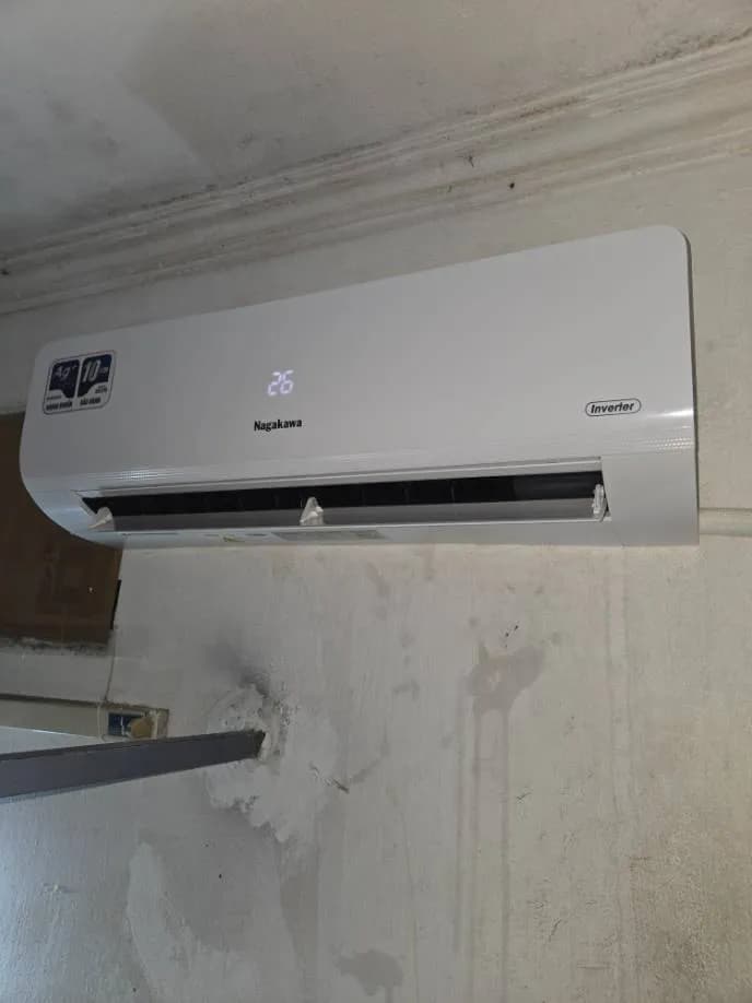 Sau khi hoàn thành sửa máy lạnh treo tường Nagakawa tại Phường 13, Tân Bình — thợ Lê Hữu Lộc