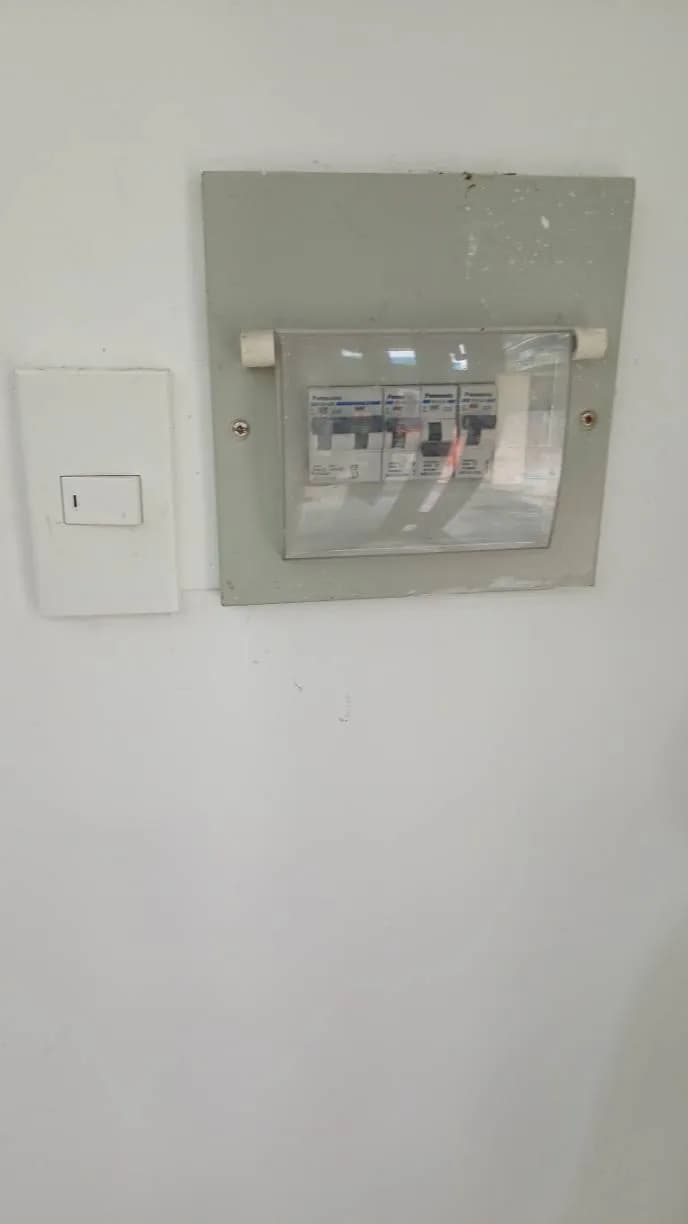 Sau khi hoàn thành sửa aptomat Panasonic tại Phường 17, Bình Thạnh — thợ Trần Văn Khanh