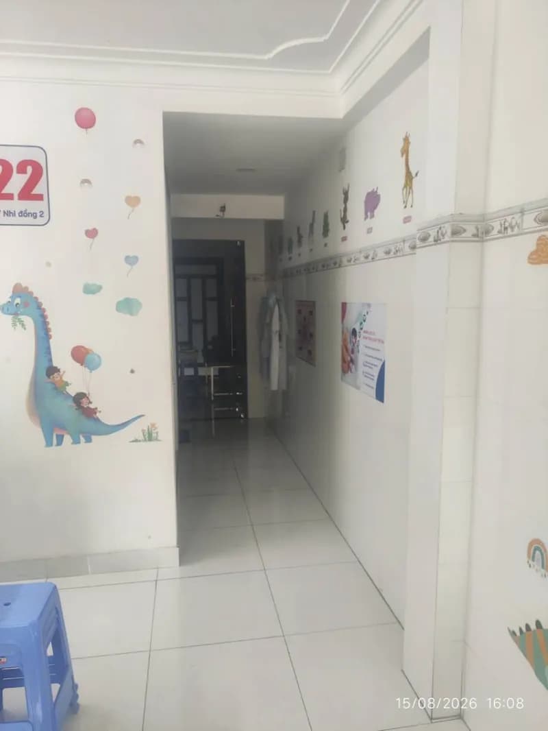 Lắp đặt bảng hiệu tại sảnh phòng khám Quận 11 tại Quận 11
