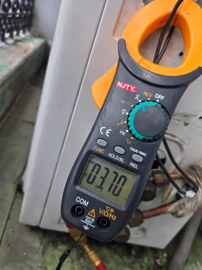 Sau khi hoàn thành sửa máy lạnh treo tường tại Gò Vấp — thợ Lê Hữu Lộc