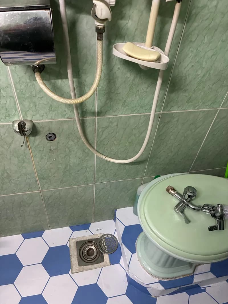 Trước sửa vòi nước tại Phường 7, Tân Bình — thợ Dương Oai