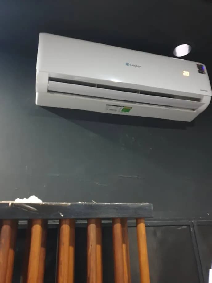 Sau khi hoàn thành sửa máy lạnh treo tường Casper tại Tân Bình — thợ Phan Chí Tâm