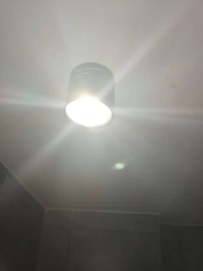 Thay thế đèn LED rọi ray trần thạch cao tại Quận 1 tại phường Sài Gòn, Quận 1