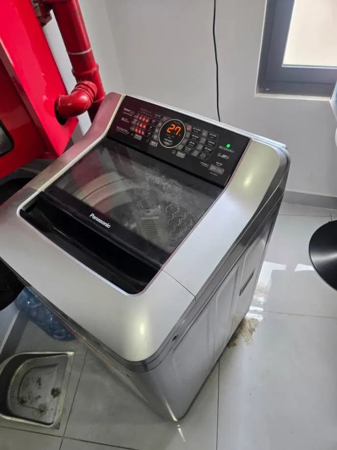 Sau khi hoàn thành sửa máy sấy quần áo Electrolux tại Phường 1, Gò Vấp — thợ Lê Hữu Lộc