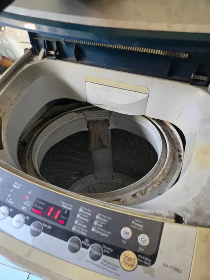 Trước sửa máy giặt cửa trên Panasonic tại P.22, Bình Thạnh — thợ Lê Hữu Lộc