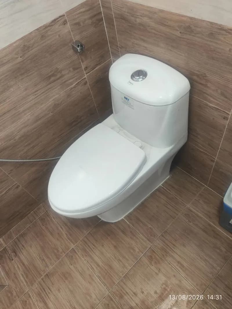 Thông tắc bồn cầu bằng máy lò xo tại phường Tân Hưng, Quận 7 tại Phường Tân Hưng, Quận 7