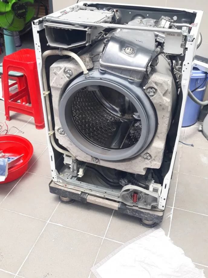 Trước sửa máy giặt cửa trước tại phường Thông Tây Hội, Gò Vấp — thợ Đặng Anh Huy