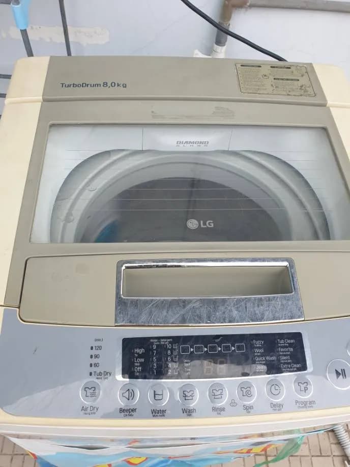 Sau khi hoàn thành sửa máy giặt cửa trên LG tại Quận 10 — thợ Phan Chí Tâm