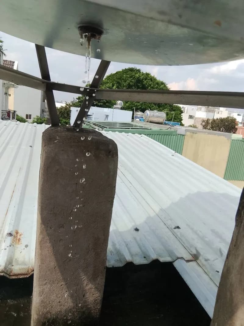 Trước sửa phao cơ tại Gò Vấp — thợ Trương Công Việt Trân